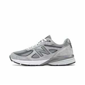 New Balance 990V4 - Made in USA Sneakers in Grey U990GR4